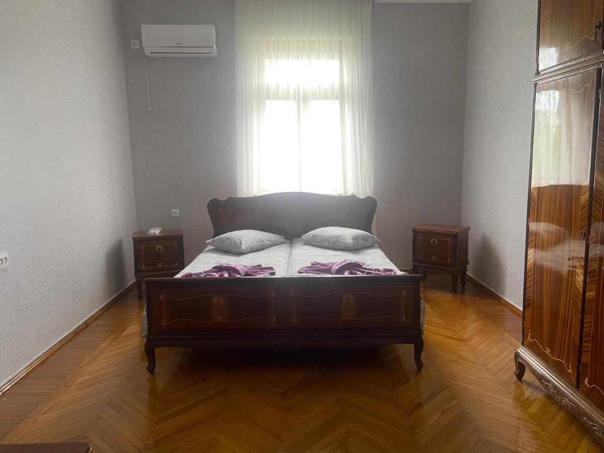 Luka Family Guest House Batum Dış mekan fotoğraf